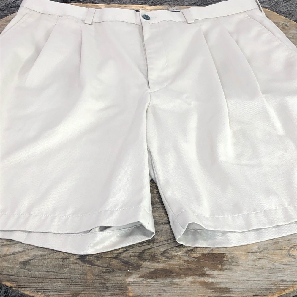 Ping Golf Shorts - Picture 2 of 8
